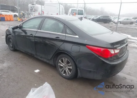 2013 Hyundai Sonata Gls z USA, uszkodzony, nr VIN 5NPEB4AC1DH682394